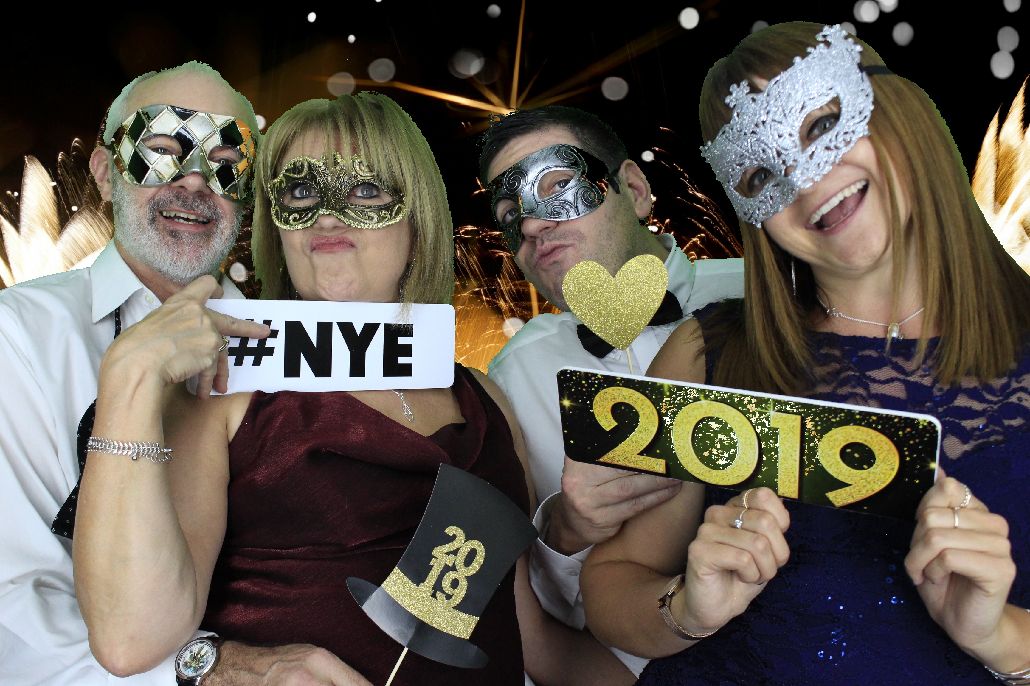 New Years Eve Party Silvermere | View more photos from the event at gallery.myphotoboothexperience.co.uk/u/MyPhotoBoothExperienceLtd/New-Years-Eve-Party-Silvermere